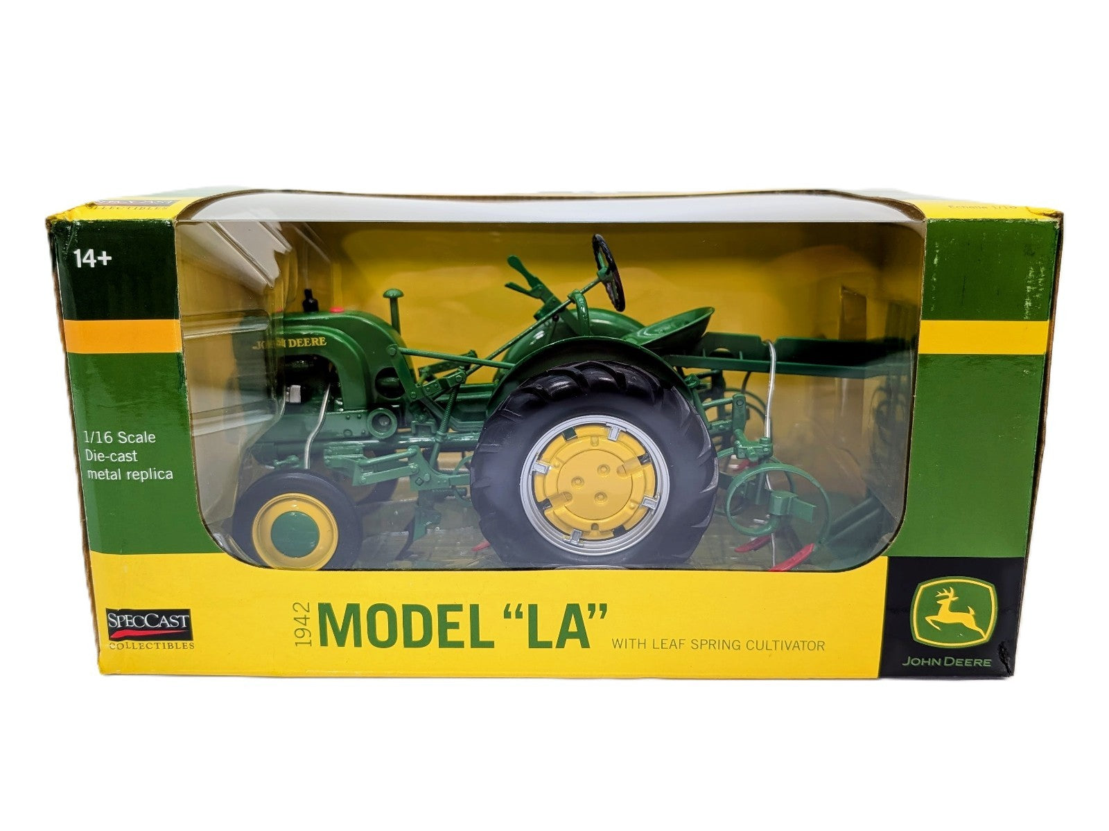 1/16 John Deere LA Tractor w Spring Cultivator, High Detail – SpecCast.