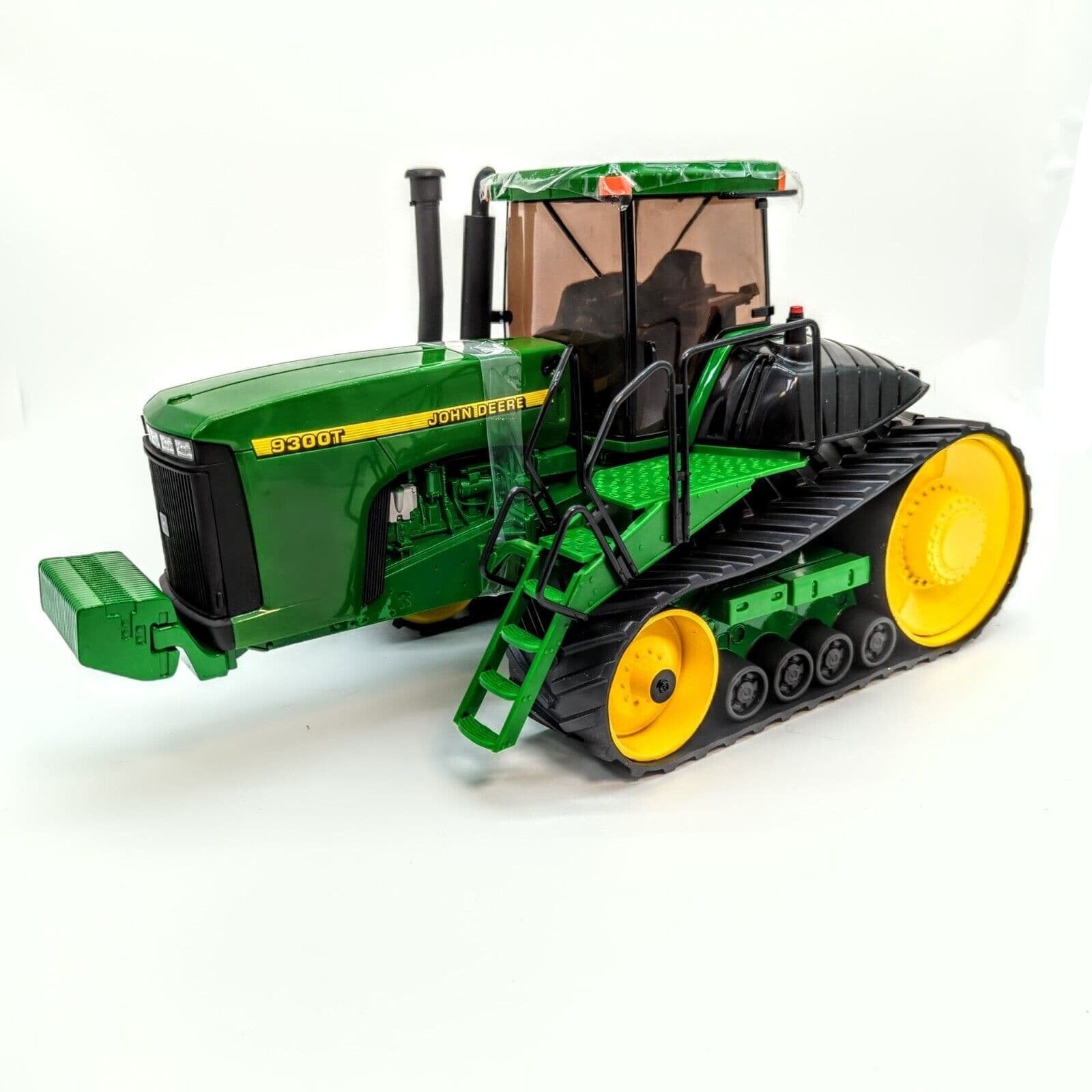 John Deere 9300T Track Tractor 2000 Farm Show Edition 1 of 2500 By Ertl 1/16.