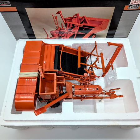 1/16 Allis Chalmers Model 60 All Crop Pull Type Combine *READ* - Farm Toy