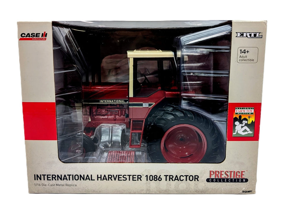 1/16 International Harvester 1086 Tractor With Duals, National Farm Toy Museum