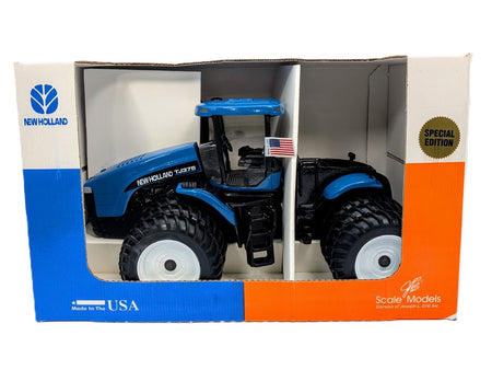 1/16 New Holland TJ375 4WD Tractor With Triples.