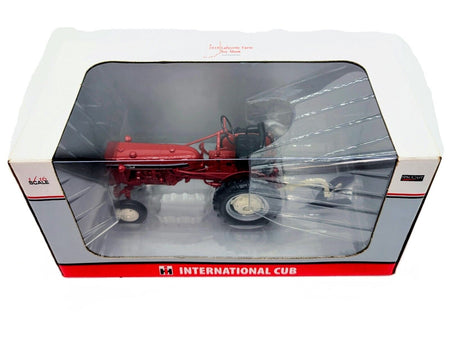 1/16 International Cub Tractor With Fast Hitch Plow, 2010 Lafayette Toy Show 