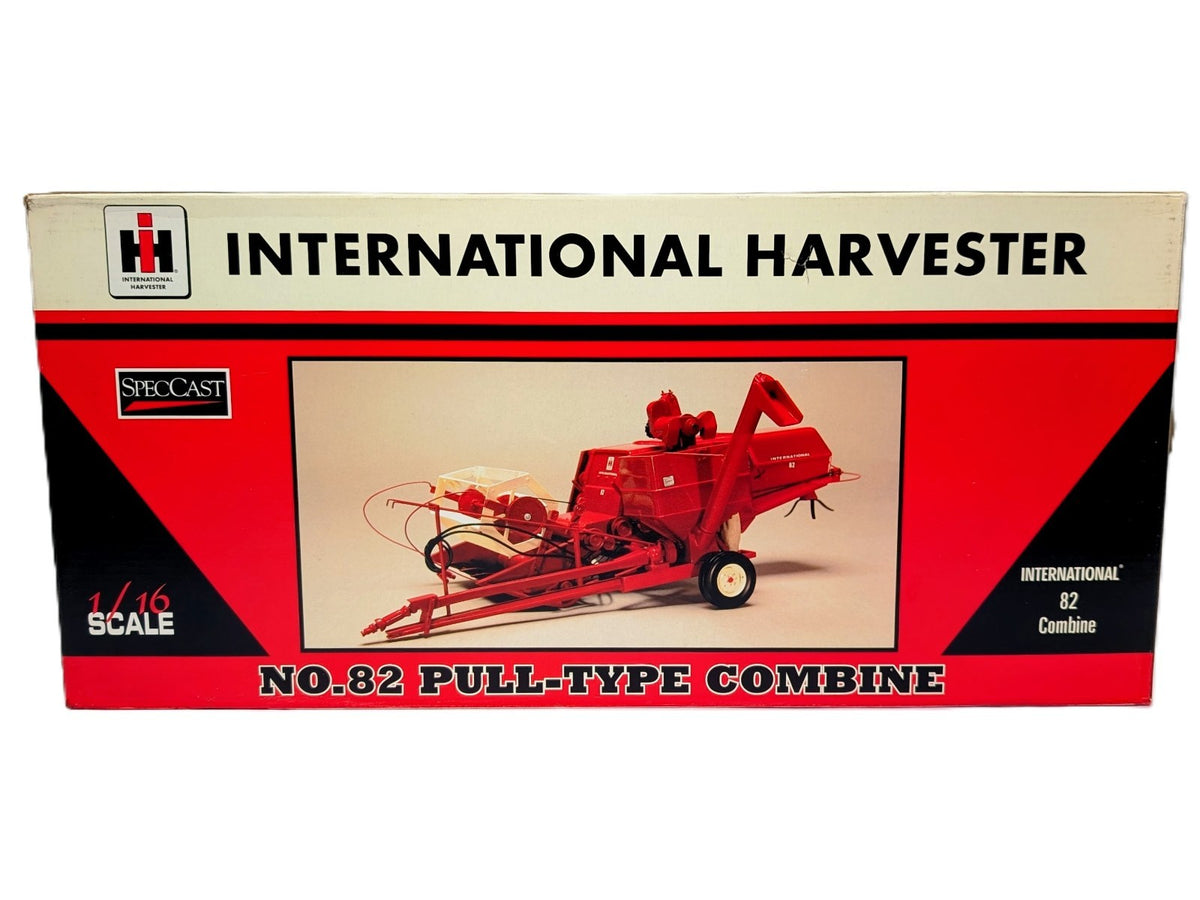 1/16 International Harvester Model 82 Pull-Type Combine.