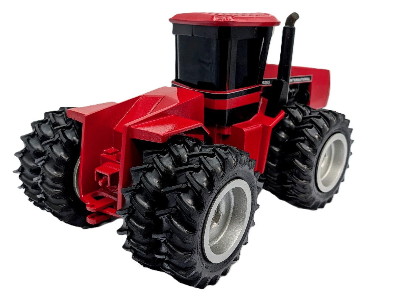 1/12 Valley Patterns Case IH 9210 w/ Duals #356 VERY HEAVY.