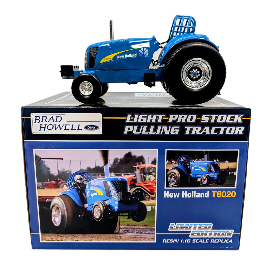 1/16 New Holland T8020 Brad Howell Pulling Tractor (1 of 500)