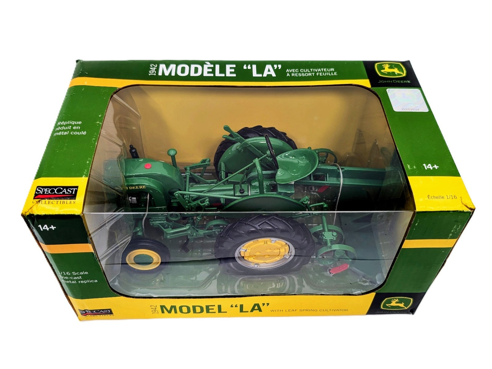 1/16 John Deere LA Tractor w Spring Cultivator, High Detail – SpecCast.