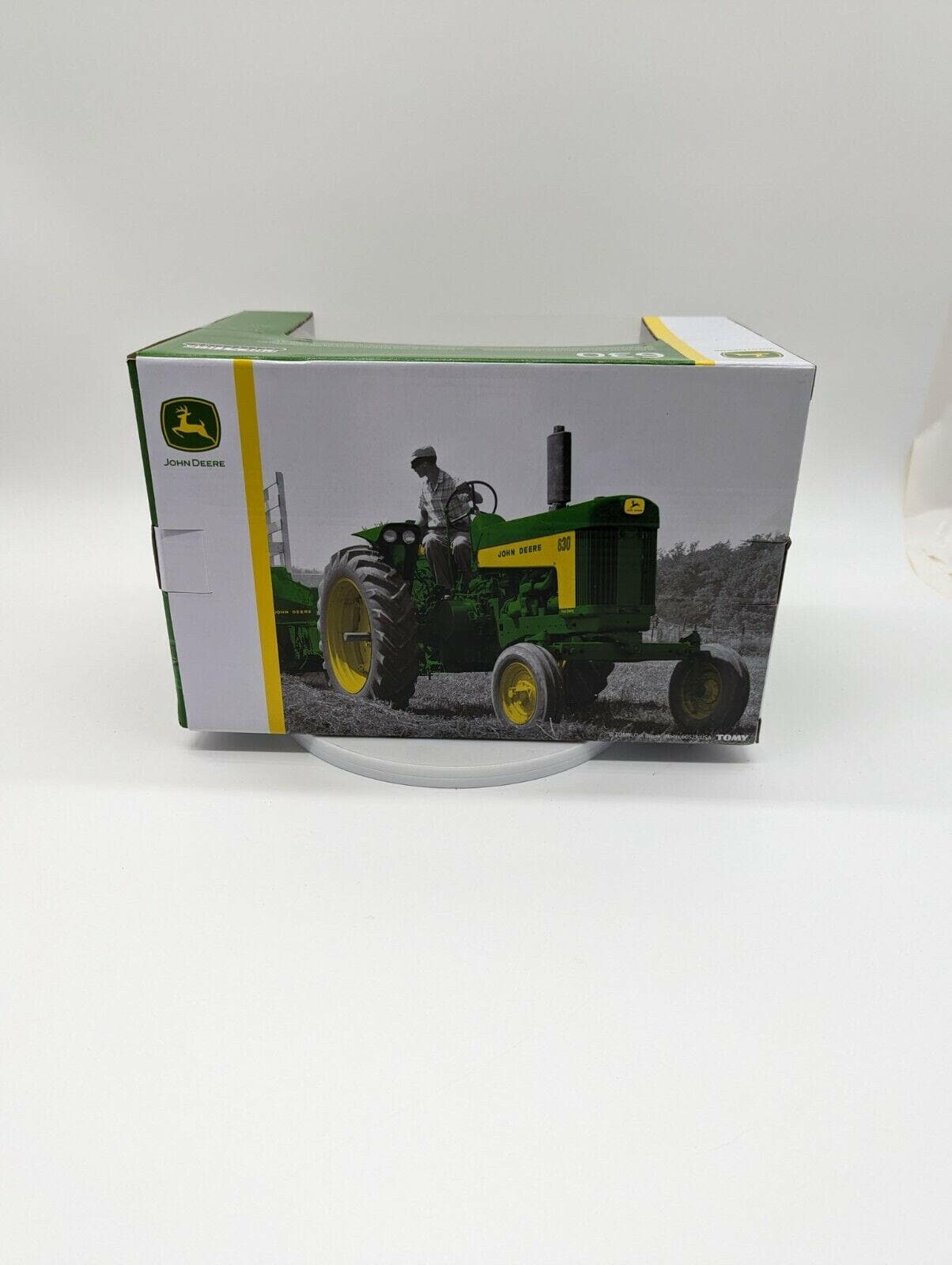 ERTL - Prestige Collection - John Deere 630 Tractor - 1/16 Scale.