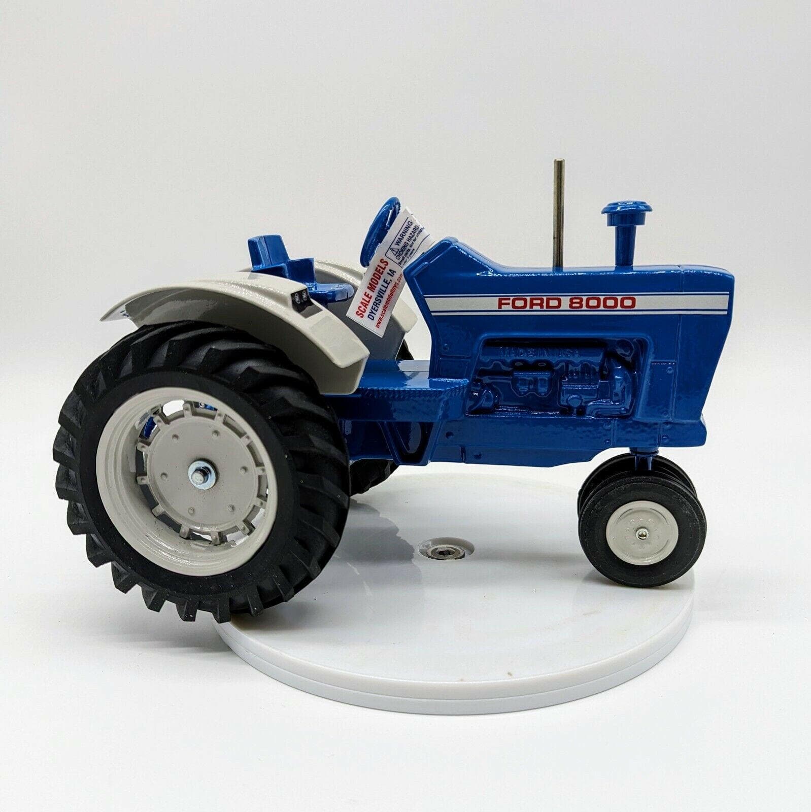 Scale Models Ford 8000 Die Cast 1/16 Tractor.