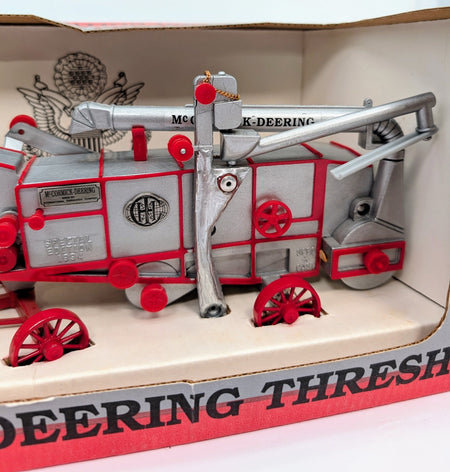 1/28 McCormick Deering Thresher Threshing Machine -DAMAGED.