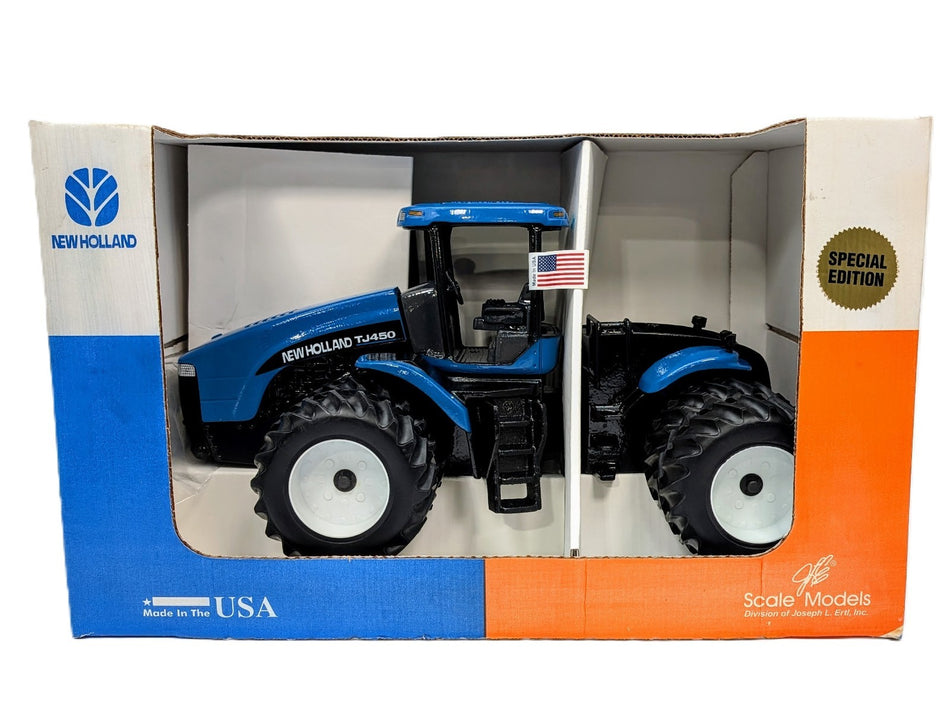 1/16 New Holland TJ450 4WD Tractor With Wide Duals.