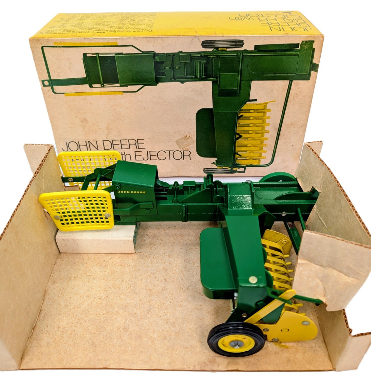 1/16 John Deere Ice Cream Box Baler w/ Ejector.