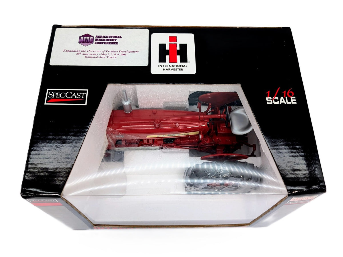 1/16 International Harvester Farmall 450 Diesel Tractor Narrow Front AMC 2005.
