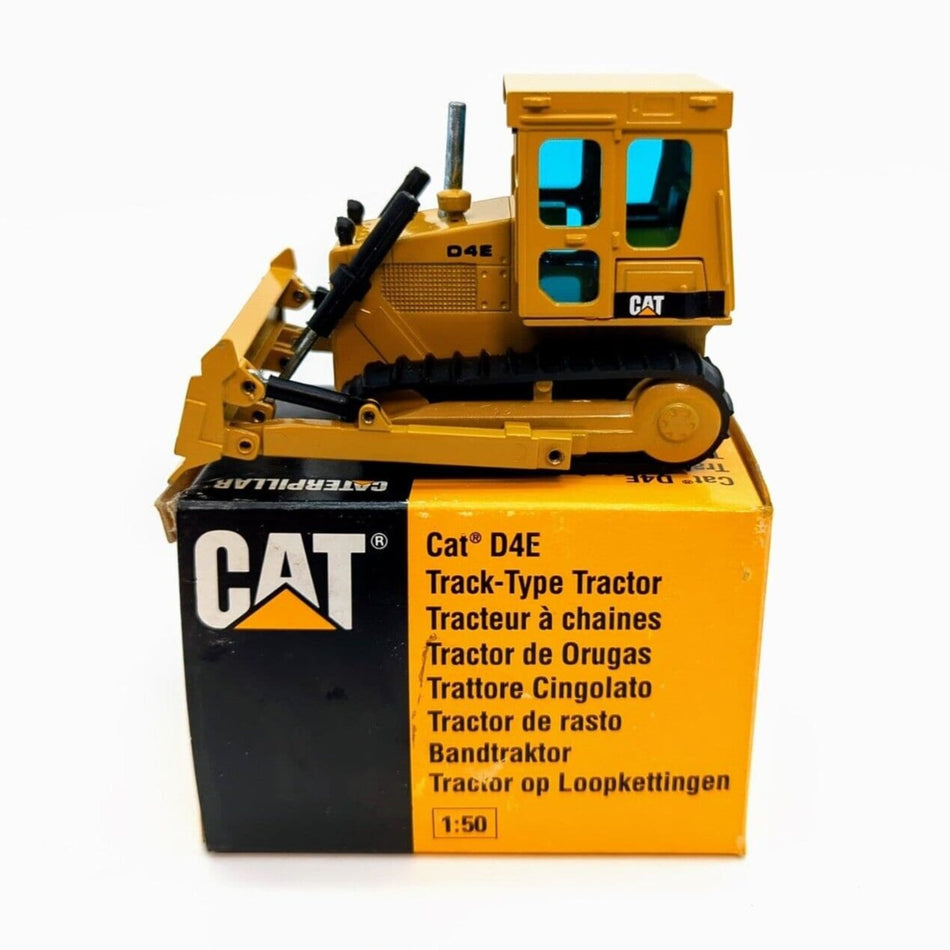 1/50 Caterpillar D4E Crawler Dozer NZG