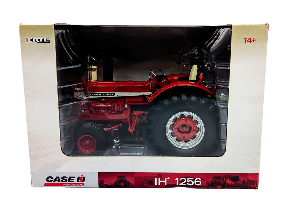 1/16 International Harvester 1256 Wheatland Tractor
