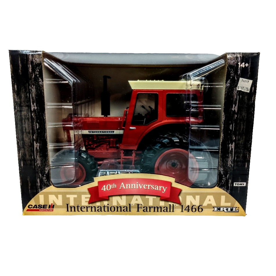 1/16 International Harvester Farmall 1466 Tractor With Duals & Front Wheel Assis